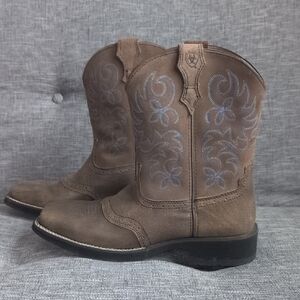 Nubuck Western Fatbaby Cowboy Boots By Ariat Size 9 Like New